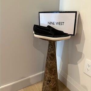 Nine West - size 8 black loafer sneakers